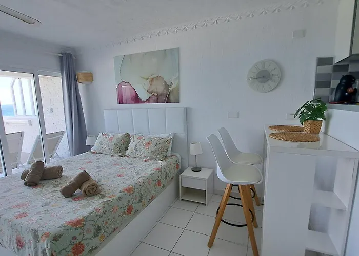 Slow Boat Experience Апартаменты *