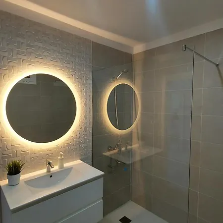 Slow Boat Experience Apartment Callao Salvaje