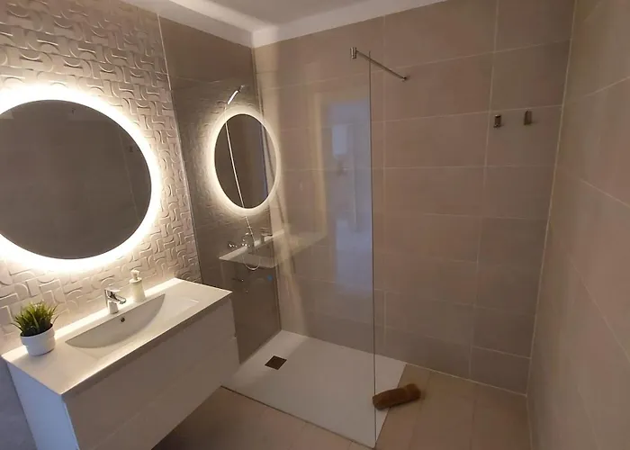 Slow Boat Experience Callao Salvaje